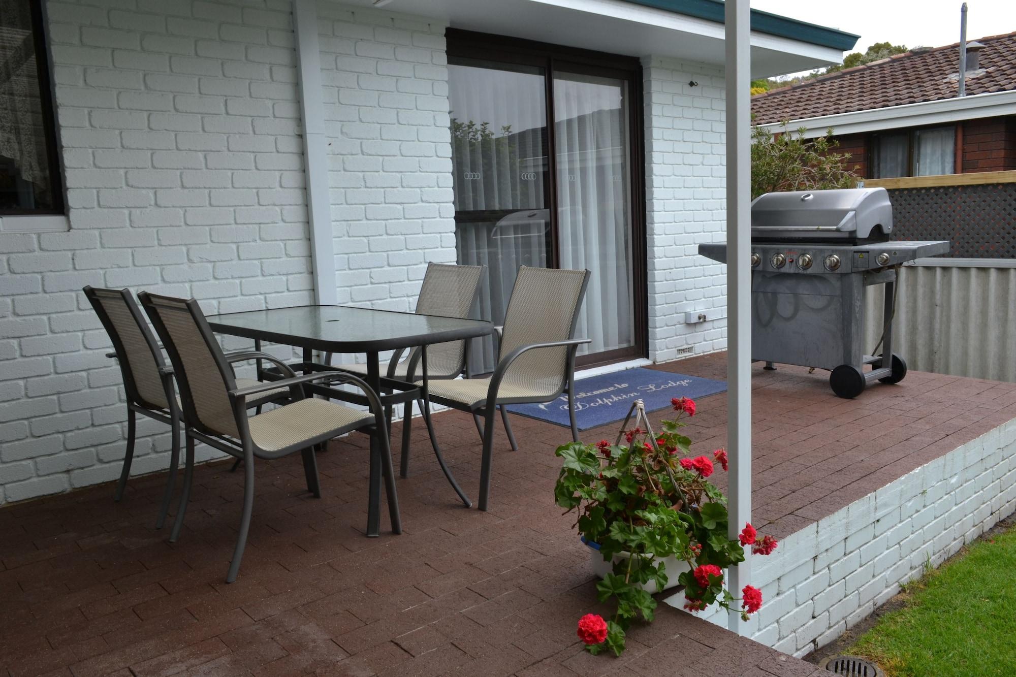 Dolphin Lodge Albany - Self Contained Apartments At Middleton Beach Exterior photo