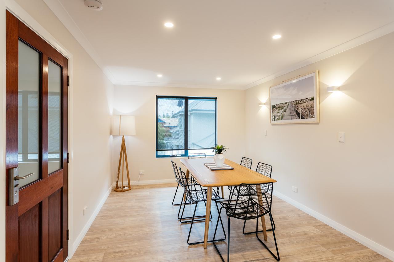 Dolphin Lodge Albany - Self Contained Apartments At Middleton Beach Exterior photo